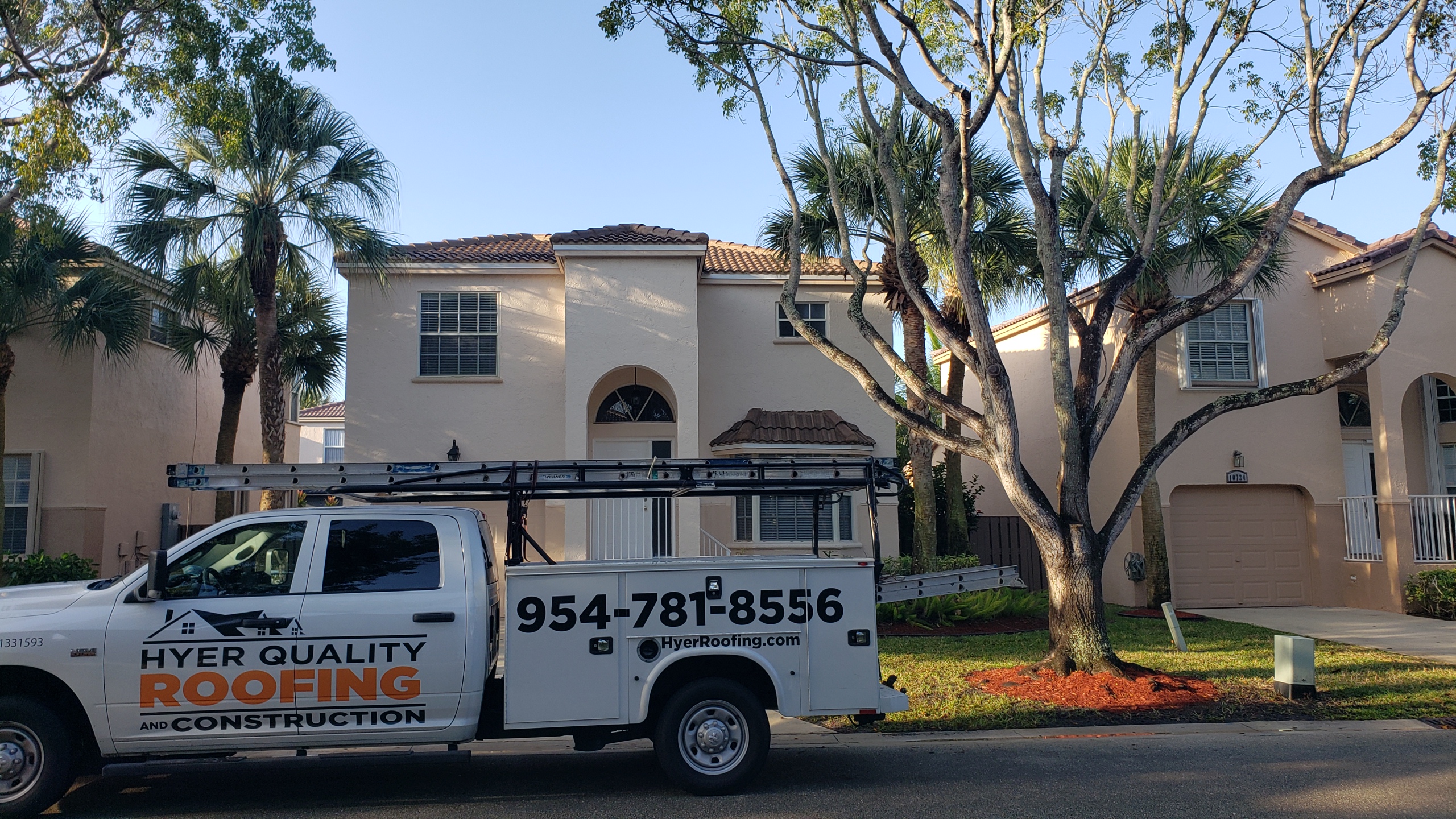 HYER QUALITY ROOFING AND CONSTRUCTION picture