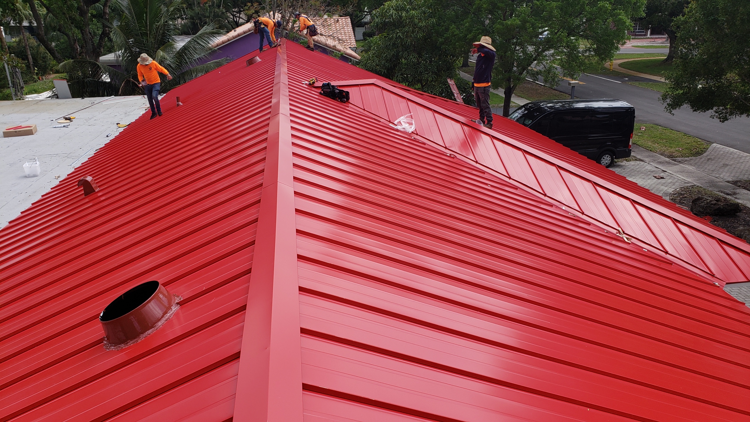 HYER QUALITY ROOFING AND CONSTRUCTION picture