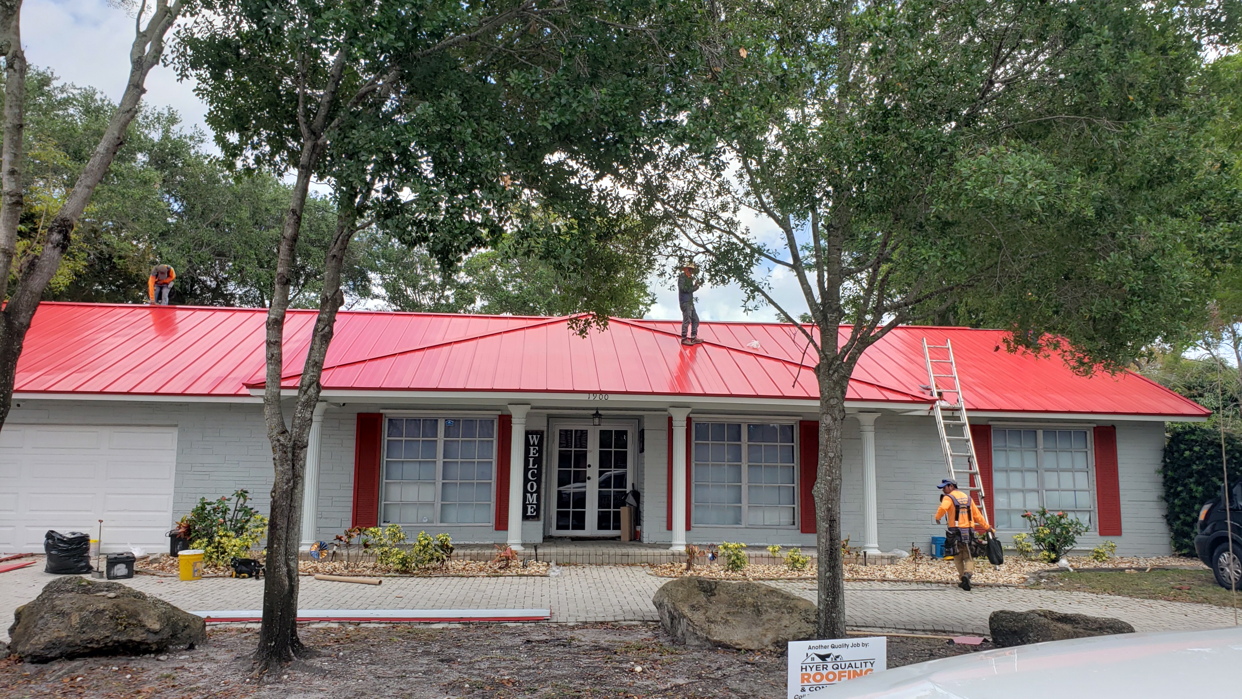 HYER QUALITY ROOFING AND CONSTRUCTION picture