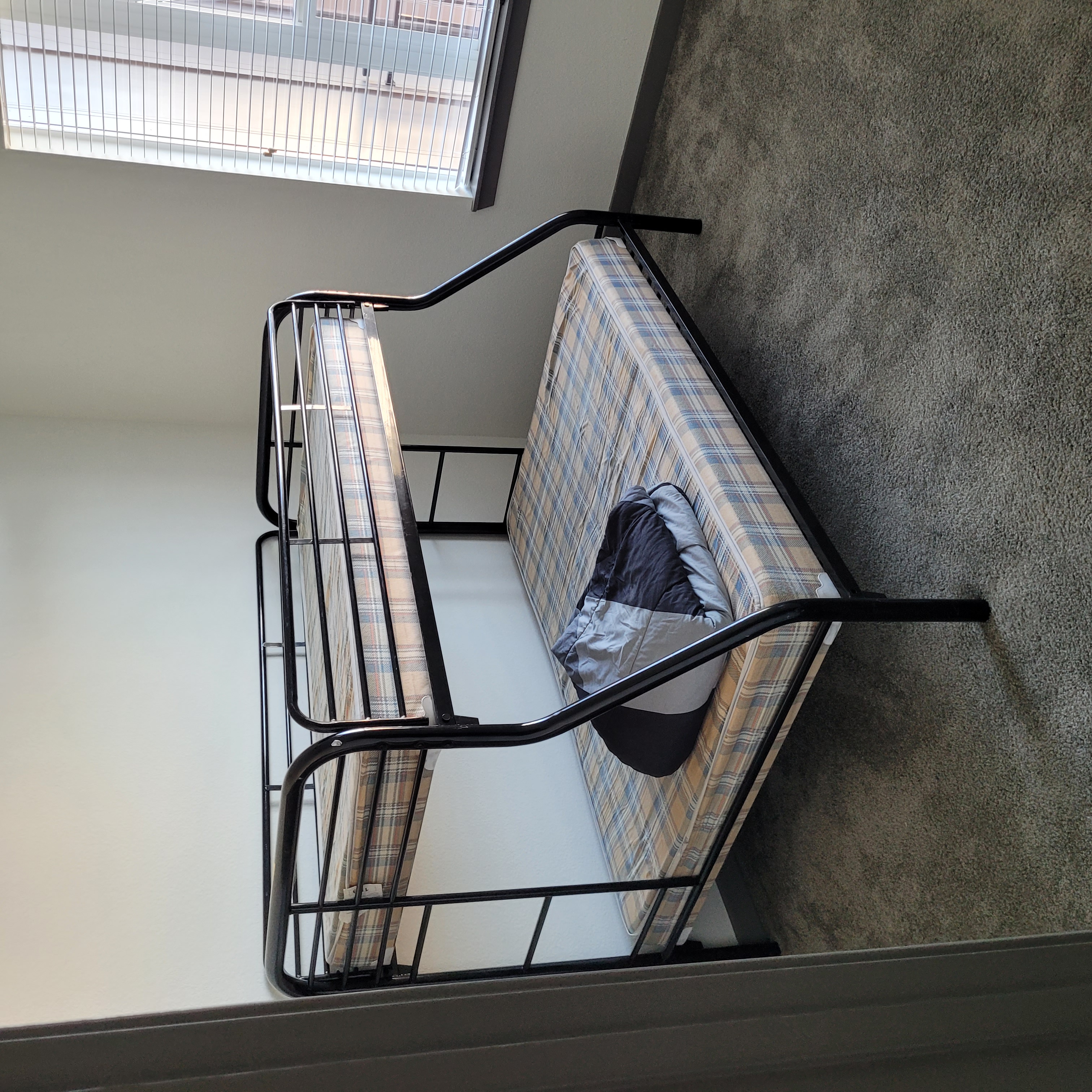 House 2 Home: Mounting & Assembly Services picture
