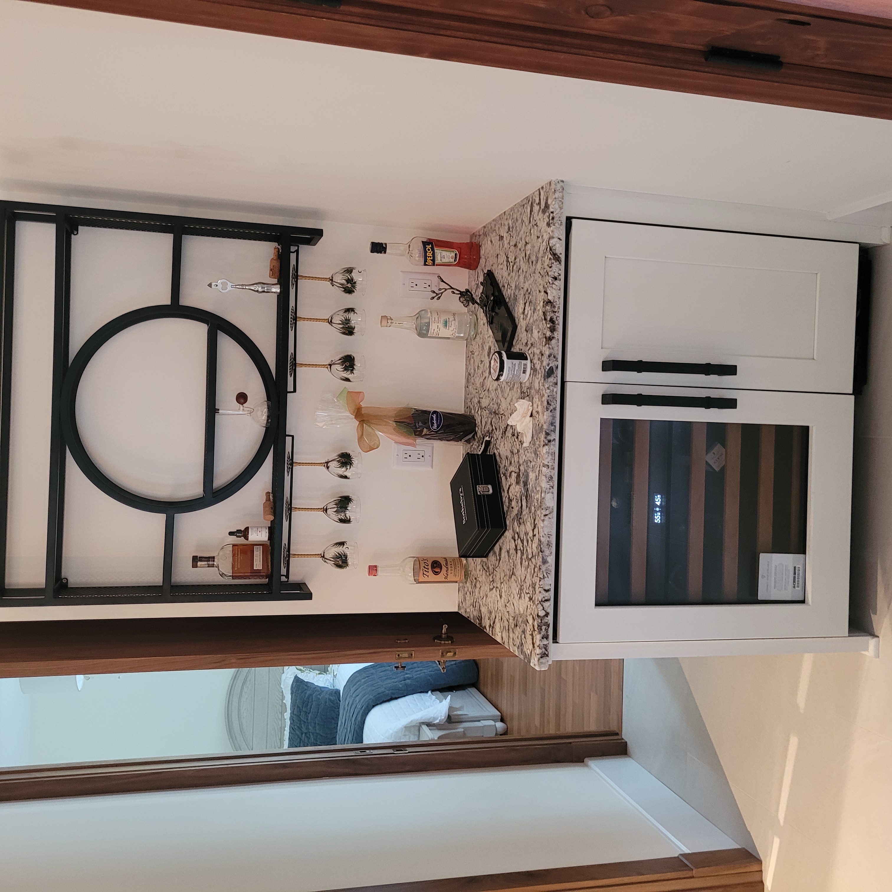 House 2 Home: Mounting & Assembly Services picture