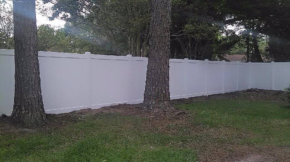 H & W Fence Company Inc. picture
