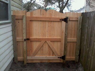 H & W Fence Company Inc. picture