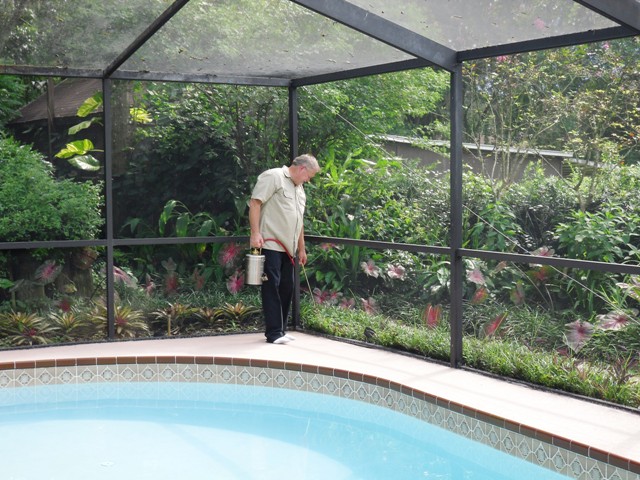 Safari Pest Control, LLC picture