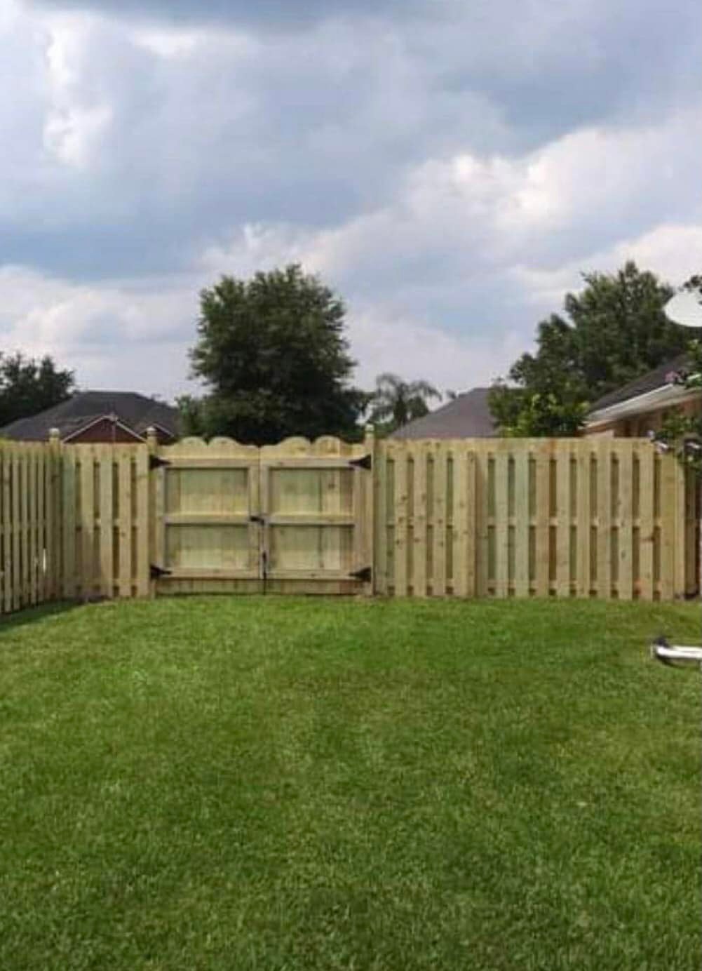 H & W Fence Company Inc. picture