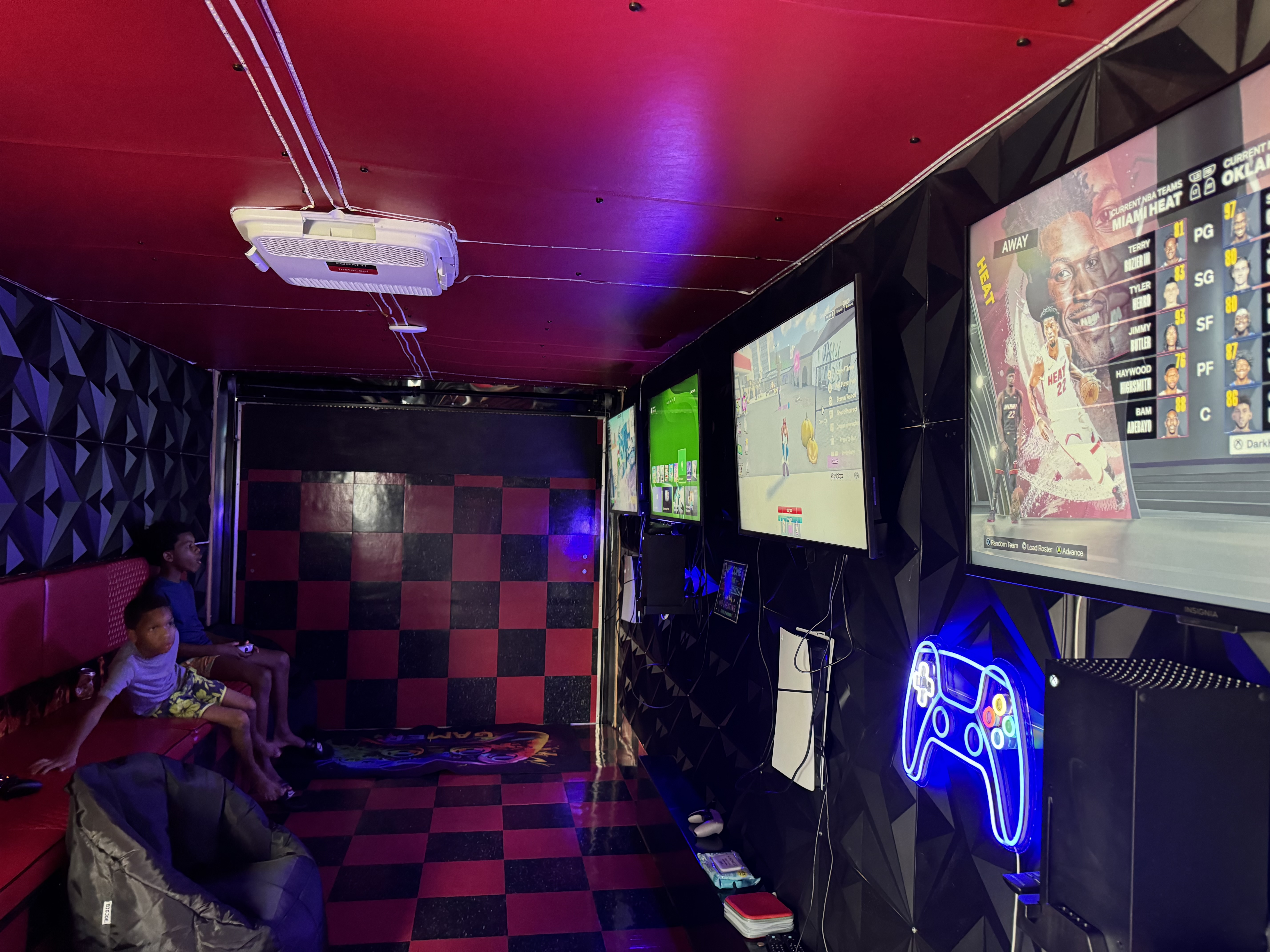 DARKHONEY GAMES ENT. picture