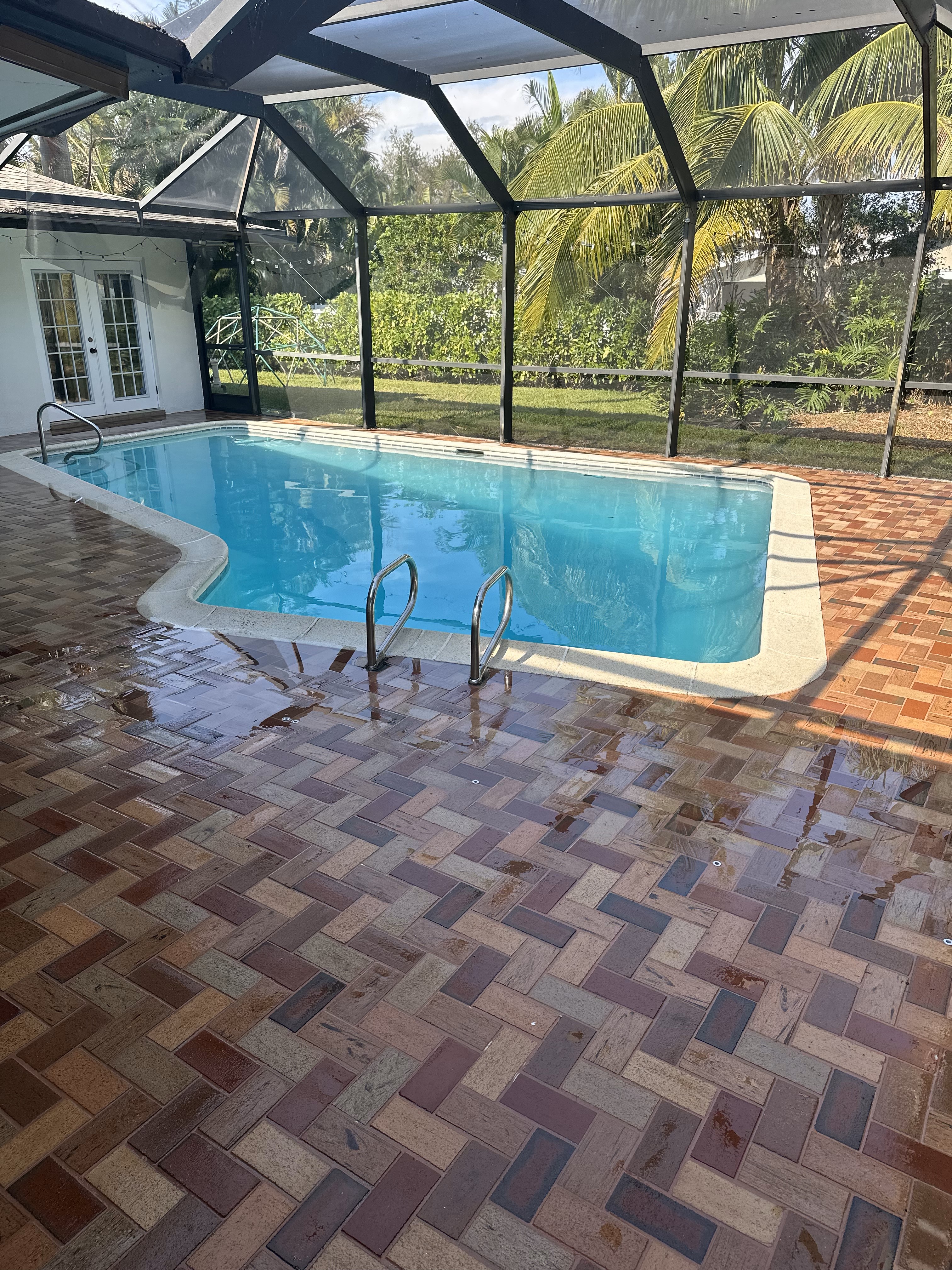 End 2 End Pool and Property Services Inc. picture