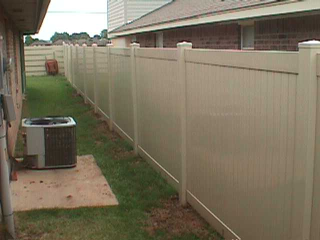 H & W Fence Company Inc. picture