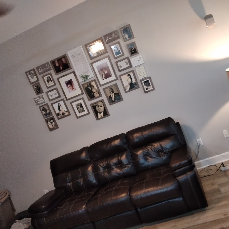 House 2 Home: Mounting & Assembly Services picture
