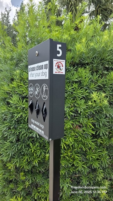 FREEDOM SCOOPERS PET WASTE REMOVAL SERVICES picture