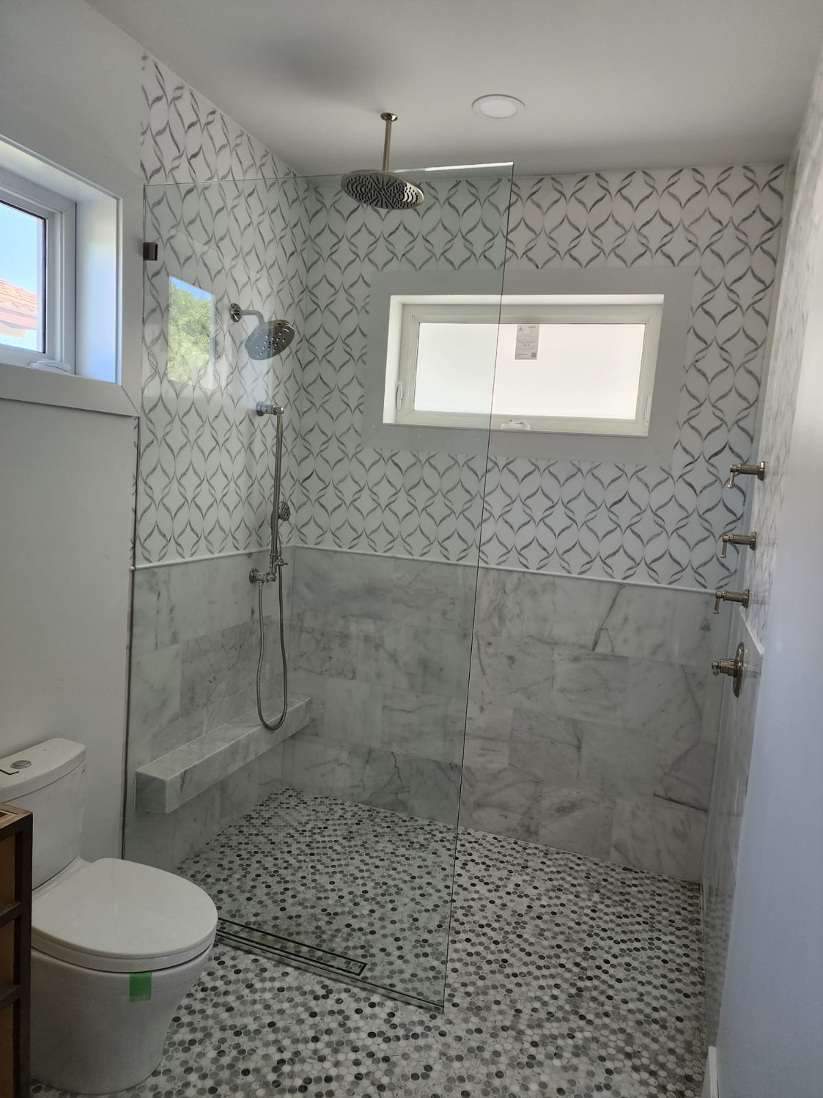 Jay's Shower Doors and More LLC picture