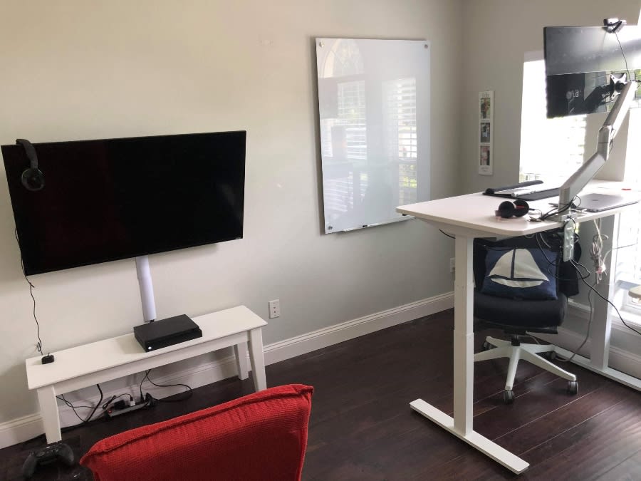 House 2 Home: Mounting & Assembly Services picture
