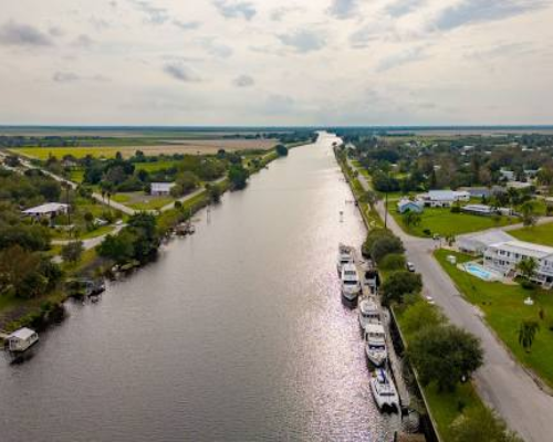Moore Haven Florida HOA community