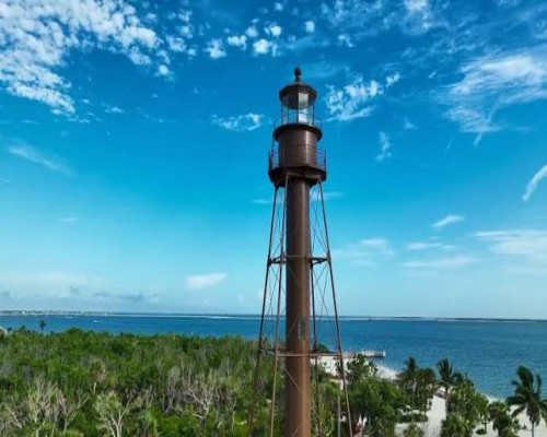 Sanibel City Florida HOA community